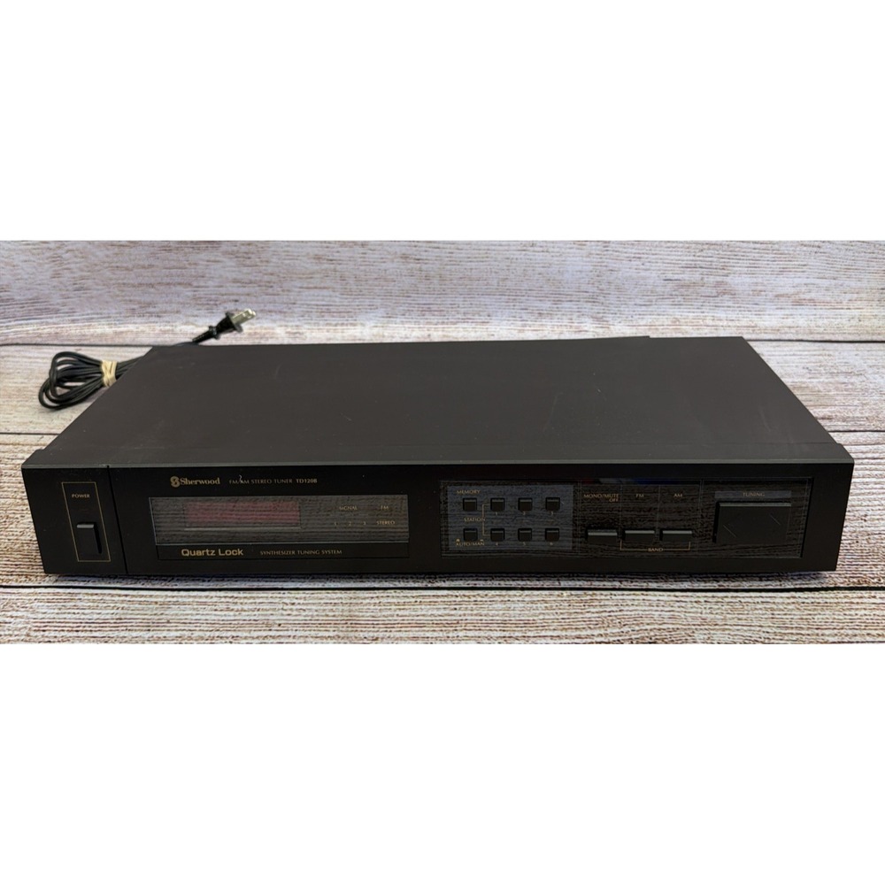Sherwood TD120B AM FM Digital Synthesizer Quartz Lock Tuner Vintage 1980s Used